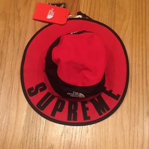 Supreme North Face Arc Logo Bucket Hat NWT! RARE!! Authentic!!